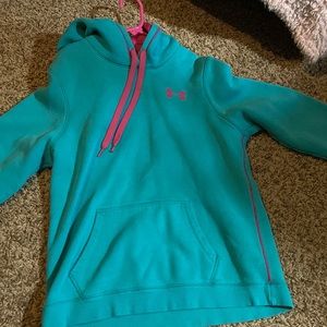 Womens Under armor sweatshirt
